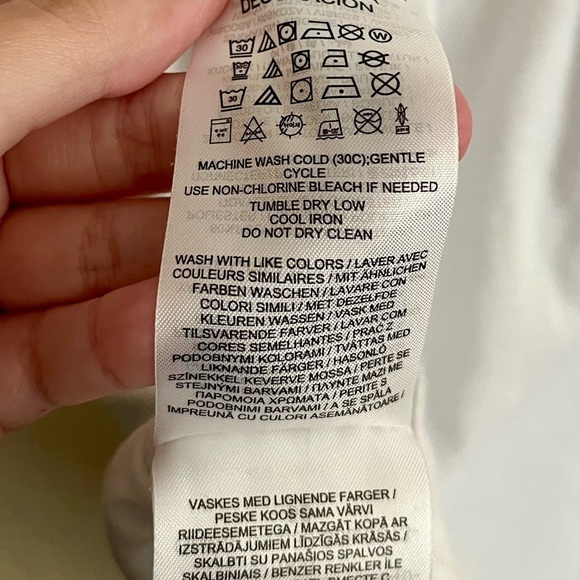 Buccaneers Rewind Ringer Women’s Tee - Picture 8 of 11